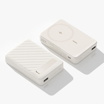 Harga yang bagus Fireproof Magnetic Power Bank 5W/7.5W Portable Magnetic Wireless Charger on line