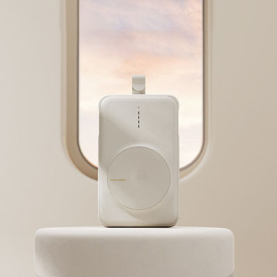 Harga yang bagus Bank Daya Adsorpsi Magnetik 10000MAH 5W 7.5W Li Polymer Fireproof Charge Teknologi on line