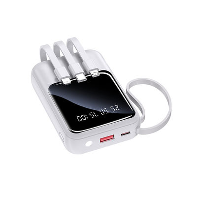 Harga yang bagus Outdoor Power Bank Hitam / Putih Dengan Dibuat Dalam Indikator LED Kabel on line
